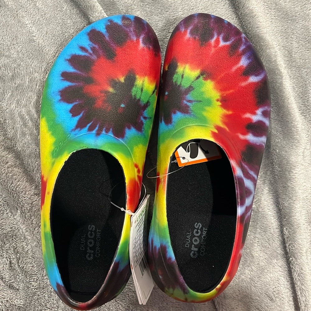 Rainbow crocs, women’s size 9